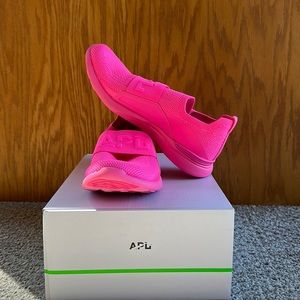 APL slip on shoes